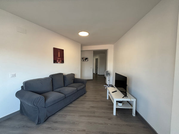 Shared apartment in Av Primado Reig 19