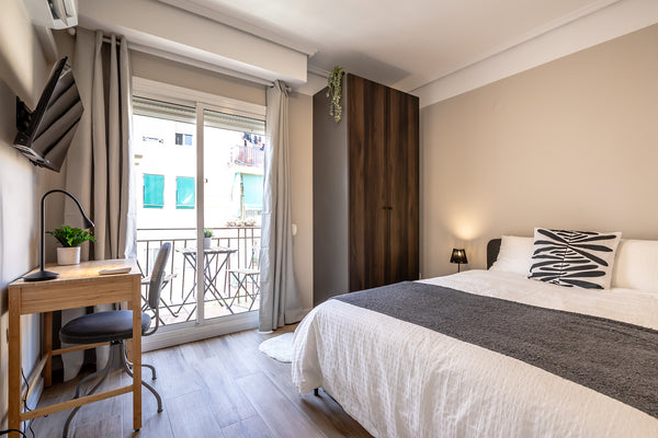 Room 5 in Calle Jose Melia Pigmalion 4